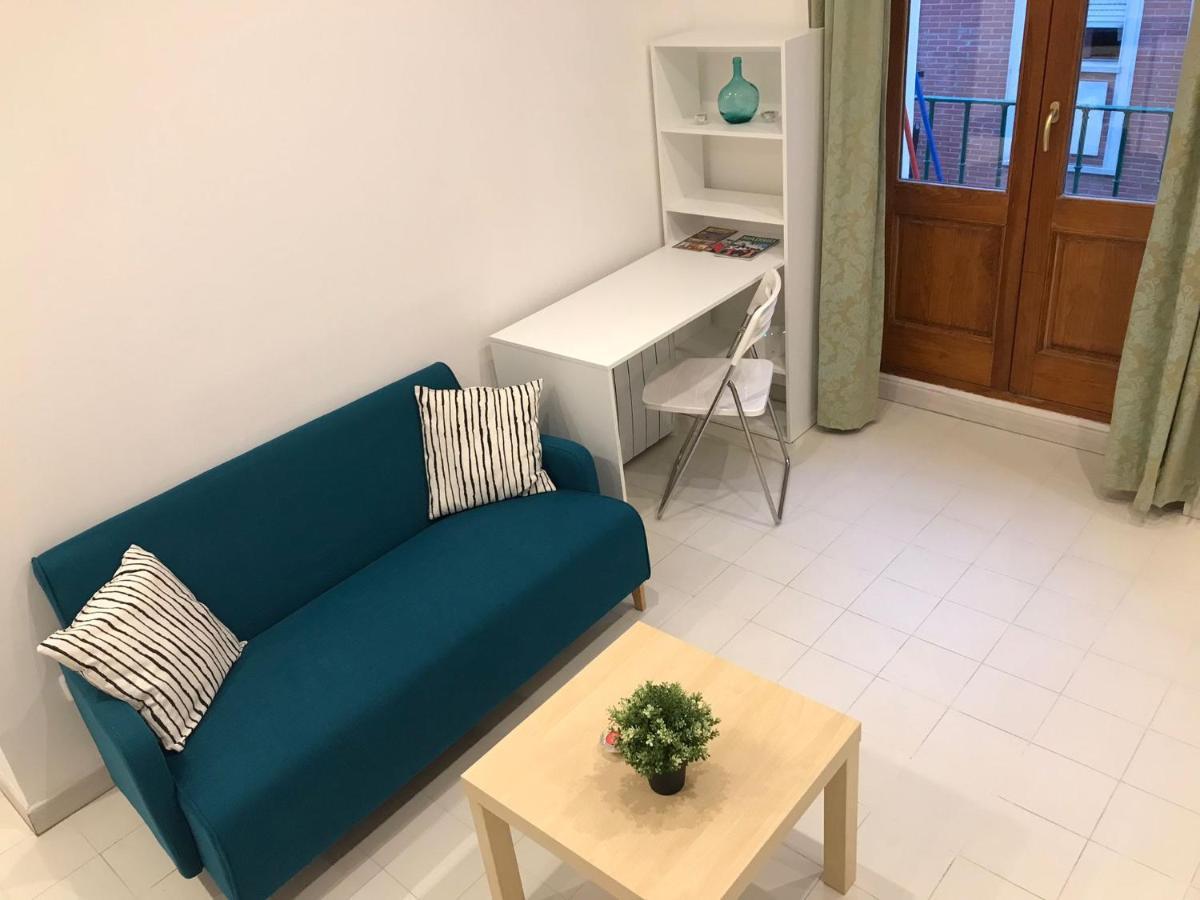 Un Genial Estudio En El Barrio Las Cortes Мадрид Екстериор снимка