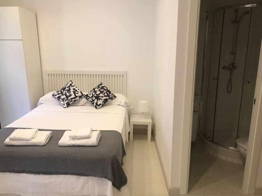 Un Genial Estudio En El Barrio Las Cortes Мадрид Екстериор снимка